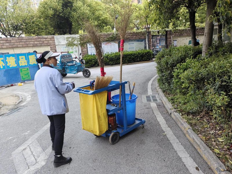 孝感物业行业动态:服务升级与社区和谐